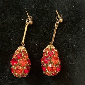 Earrings. Pierced. Vintage.